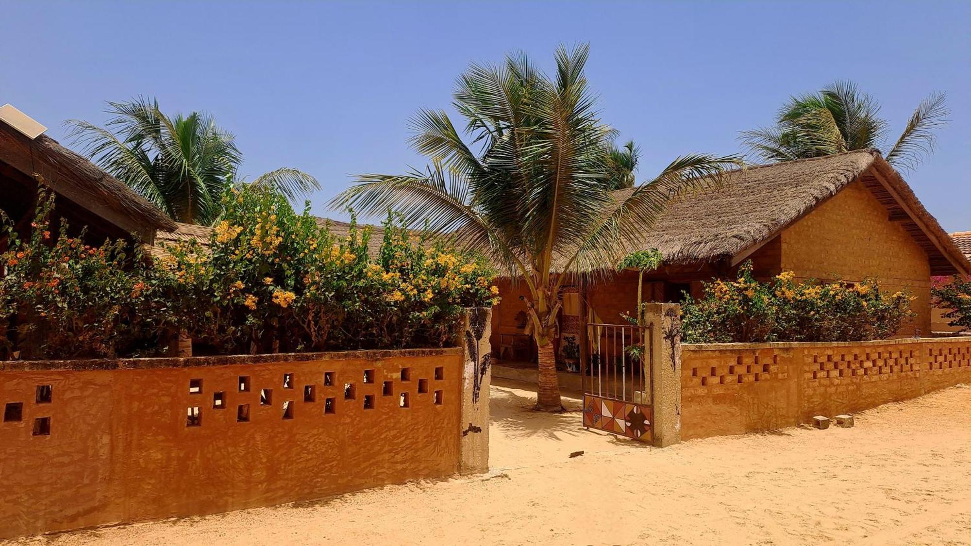 Hotel Nguel Du Saloum - Chez Abdou Et Mar Mar Lodj Exterior foto